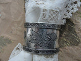 VICTORIAN Engraved Silver Napkin Ring, Lovely Floral Engraved Pattern,Silver Plated Napkin Holder, Fine Dining Silver, Collectible Silver
