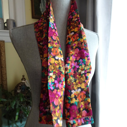 VINTAGE Silk Scarf, FLOWER POWER, Pretty Colors, Looks Never Used, Collectible Vintage Scarves