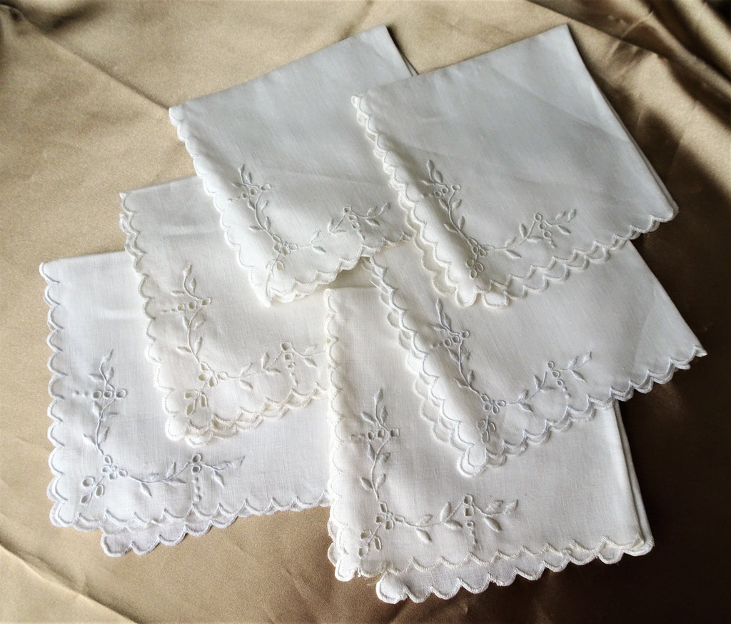 BEAUTIFUL Vintage Napkins,1920s Madeira Embroidery Work,Fine Madeira Dinner or Luncheon Napkins,Bridal Gifts,Farmhouse,French Cottage Linens