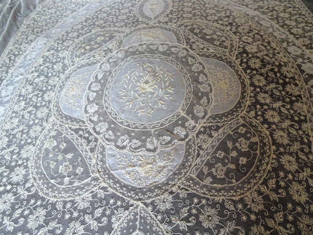 GORGEOUS French Normandy Lace Bedspread,Circa 1920s Lace Panel,Beautiful Embroidery work, Tambour Work, Netted Lace, Mixed Laces, Collectible Antique Lace