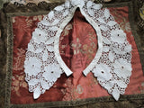LOVELY Vintage Lace Collar, Openwork Floral  Design,Collectible Vintage Collars