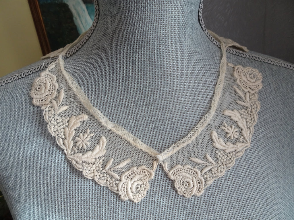 RESERVED Lovely French Lace Collar, Very Pretty Lace and Design, Heirloom Sewing, Collectible Vintage Collars