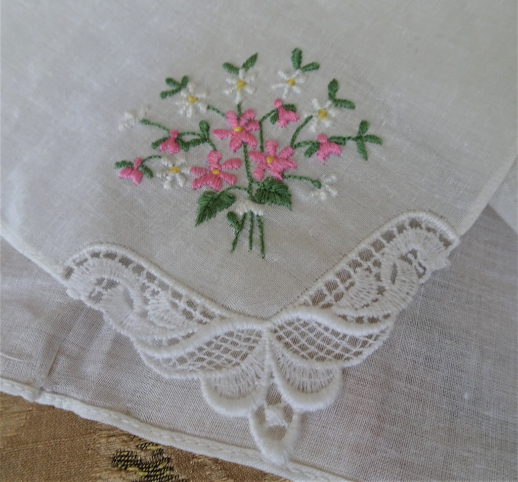 BEAUTIFUL Vintage Swiss Hand Embroidered Hanky,Bridal Handkerchief,Hankie,Never Used,Collectible Vintage Hankies