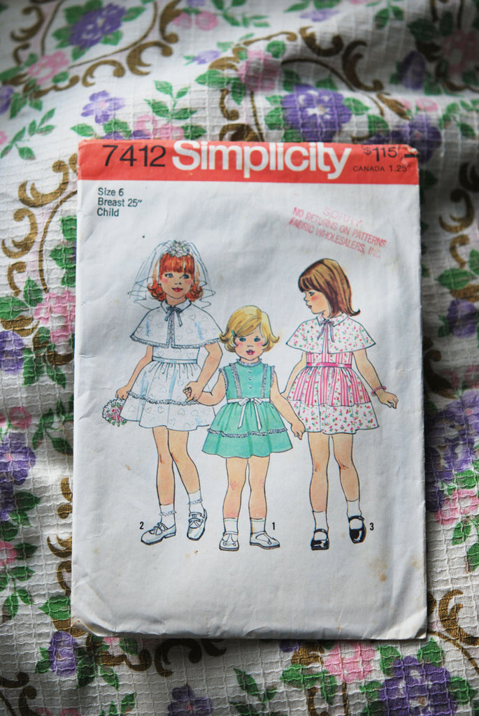 1970s child's dress and capelet Simplicity 7412 retro sewing pattern
