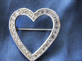 CHARMING Vintage Heart Shape Brooch,Sparkling Rhinestones, Sweet Heart Pin, Costume Jewelry, Wedding Jewelry