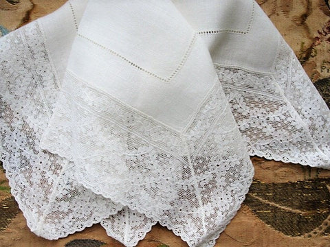 Beautiful Vintage BRIDAL WEDDING Handkerchief Irish Linen WIDE French Lace Hankie Special Bridal Hanky High Quality