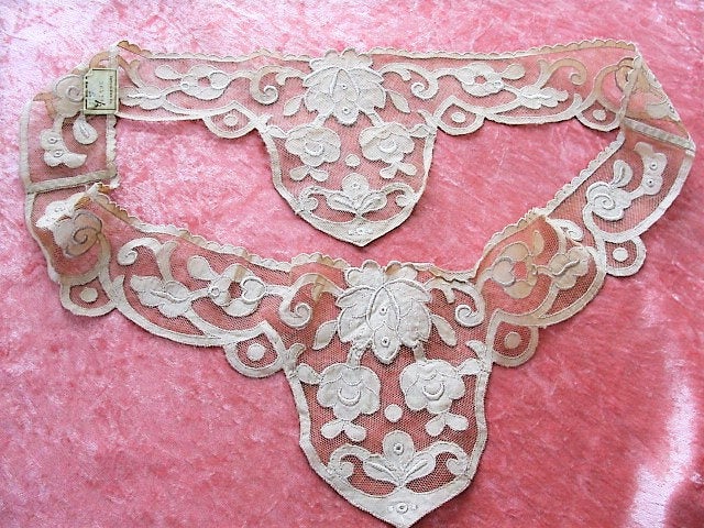 GORGEOUS 20s Antique French Netted Lace Cotton Appliques Circular Flounce Art Deco Roses Flowers Flapper Era Downton Abbey