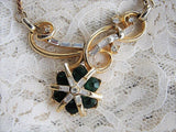 BEAUTIFUL 1950s Emerald Green Rhinestones Necklace, Unique Design, Gold Tone Metal Necklace,Elegant Evening Necklace,Bridal Jewelry