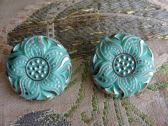 VINTAGE Striking Celadon Green n Gold Glass Earrings,Lovely Large Glass Clip On Earrings,Clip Earrings,Unique Earrings,Czech Glass Earrings