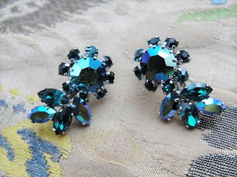 GLAMOROUS Vintage 50s SHERMAN Earrings,Peacock Blue Aurora Borealis Earrings,Navette Rhinestone Clip On Sherman Earrings,Collectible Jewelry