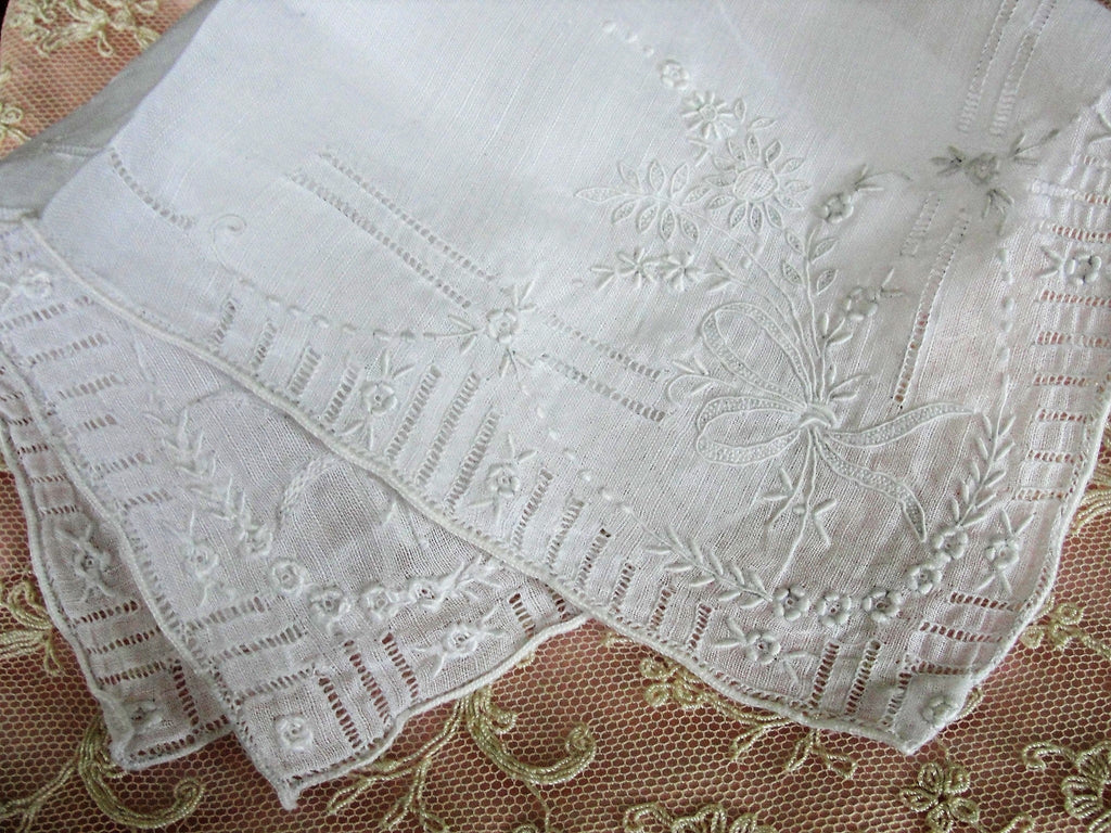 BEAUTIFUL Vintage Madeira Embroidered Hankie BRIDAL WEDDING Handkerchief Exquisite Special Bridal Hanky ,Something Old, Collectible Hankies