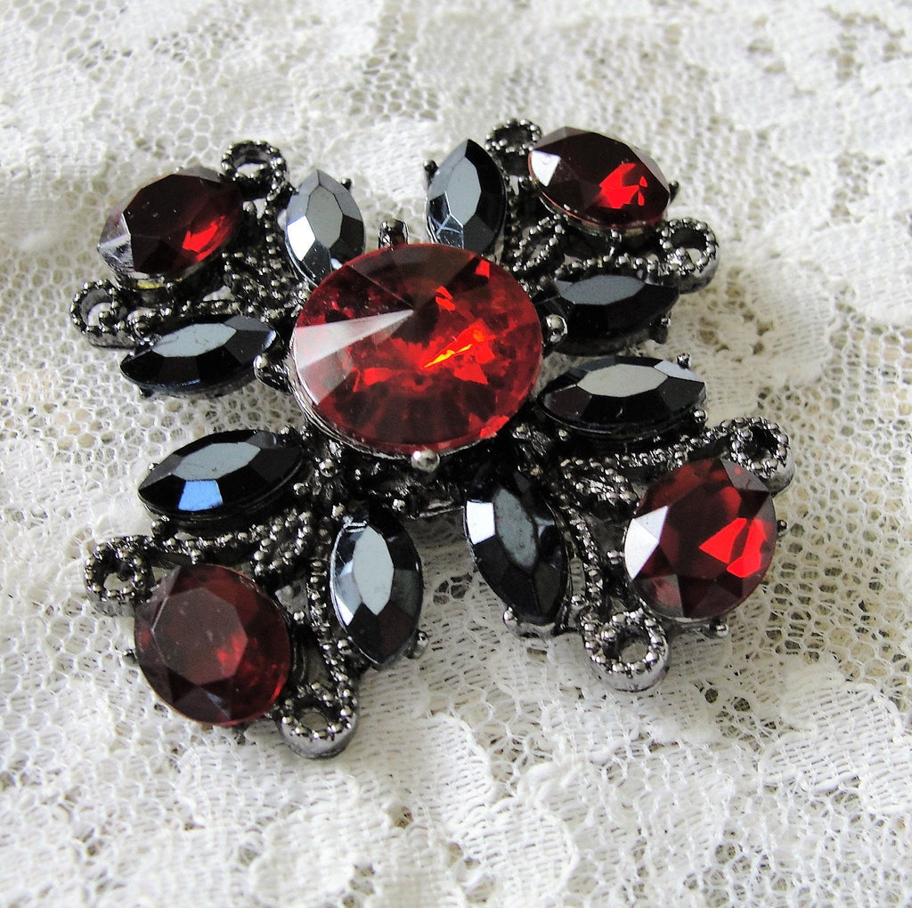 LOVELY Rhinestone Maltese Cross Brooch Pin,Art Glass Rhinestone Brooch Pin,Red and Black Stones,Mid Century,Collectible Mid Century Jewelry