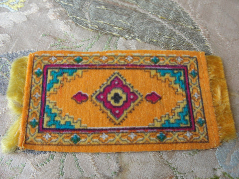 Beautiful Antique Miniature Doll House Intricate Mini Carpet Rug,1910 Tobacco Premium,Lovely Amber Color Pattern,Fringed Doll Size Rug