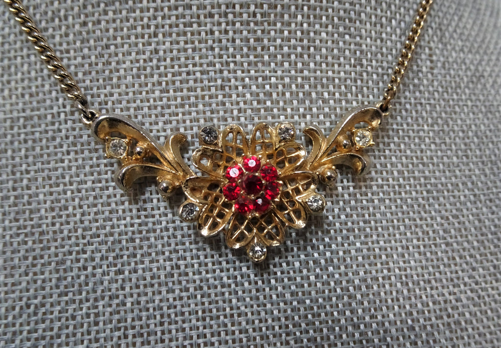 LOVELY 1950s Ruby Red Glass and White Rhinestones Necklace,Unique Design, Gold Tone Metal Necklace,Elegant Evening Necklace,Bridal Jewelry