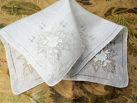 Vintage MADEIRA Hanky,Hand Embroidered Applique Hankie,Bridal Handkerchief,White Work Embroidery,Vintage Wedding Hankies,Collectible Hankies