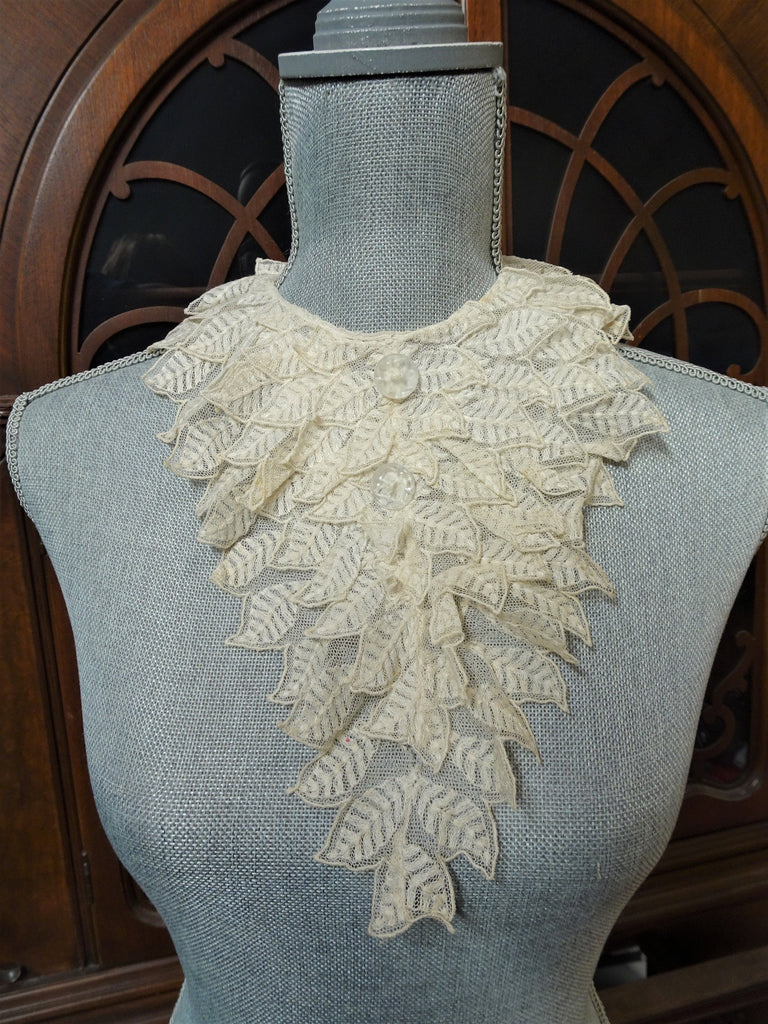 ANTIQUE 1930s French Netted Lace Collar, Multi Layered,Downton Abbey Great Gatsby Flapper Bridal Lace,Collectible Lace
