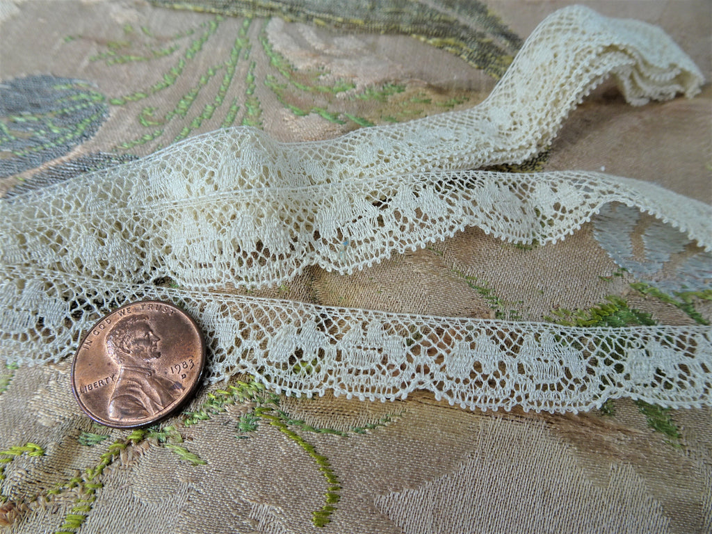Antique 20s FRENCH DOLL Lace Trim Delicate Pattern,Flapper Era,For Boudoir Lamp Shades,Wedding Bridal Clothing,Collectible Vintage Lace