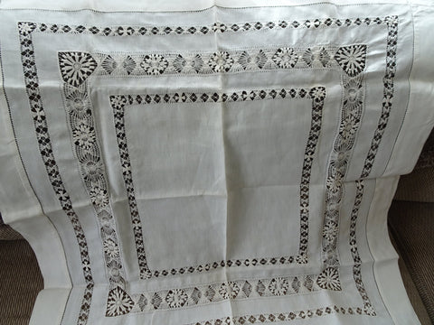 GORGEOUS Antique BEAUTIFUL Victorian Fancy Small Tablecloth,Table Topper,Amazing Drawnthread Work,French Decor,Collectible Linens