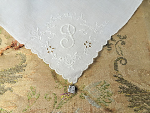 BEAUTIFUL Madeira Hanky,Exquisite Embroidery, Bridal Handkerchief, Monogram P Hankie, Original Metal Tag,Collectible Vintage Hankies