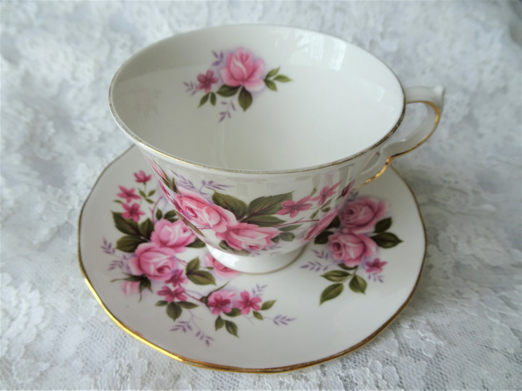 BEAUTIFUL Teacup and Saucer,Queen Anne English Bone China,PINK Roses,Vintage Cup and Saucer,Tea Time China,Collectible Vintage Teacups