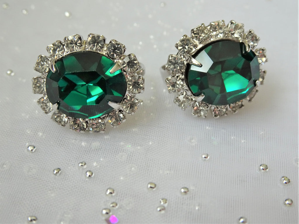 STUNNING Vintage Earrings,Art Glass Emerald Green,Glittering Rhinestones Clip On Earrings,CLASSY Design,Collectible Mid Century Jewelry