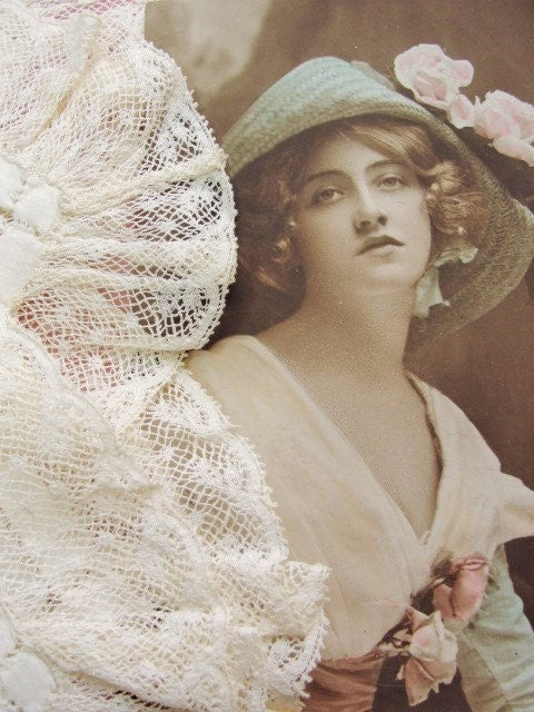 ANTIQUE 1910s Heirloom FRENCH LACE Edge Handkerchief Hanky Perfect Hankie, Bridal Hankies,Special Wedding Lace Downton Abbey Era