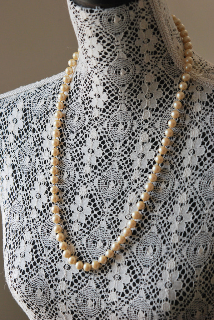 Vintage 1950s Long Strand Pearl Bead Necklace, Daytime, Wedding Bridal or Evening Costume Jewelry