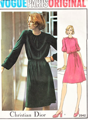 1970s PRETTY Dress Pattern Vogue 2942 VOGUE Paris Original Bust 34 Vintage Sewing Pattern